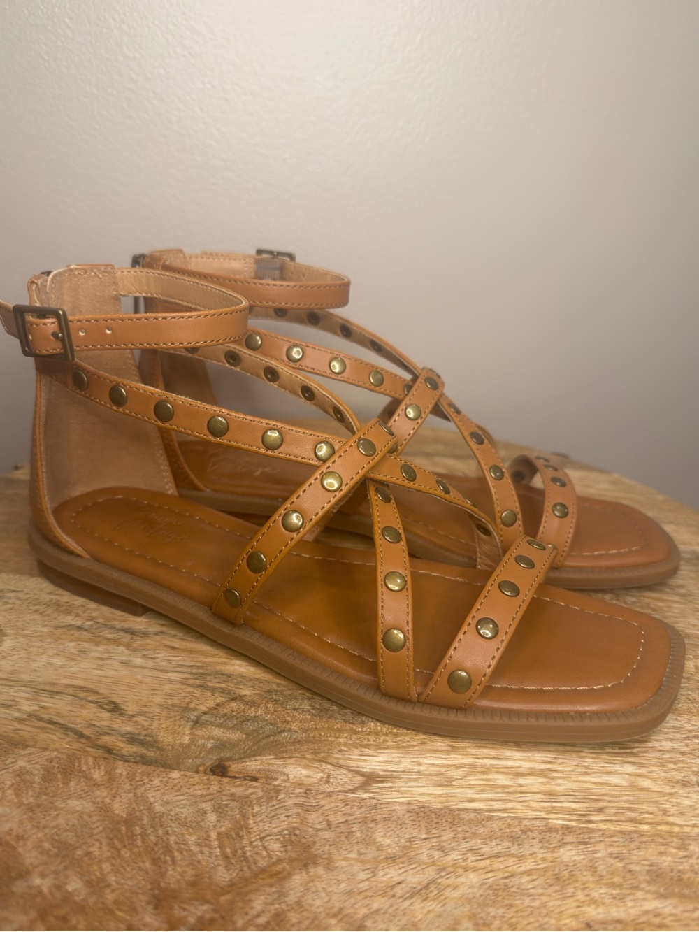 Crown Vintage Studded Gladiator Sandal Size 7